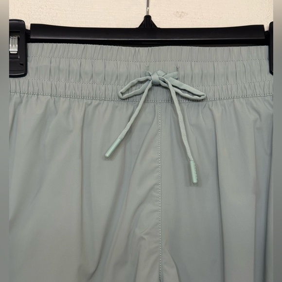 Spyder Active 4 way Stretch Shorts - Picture 3 of 7